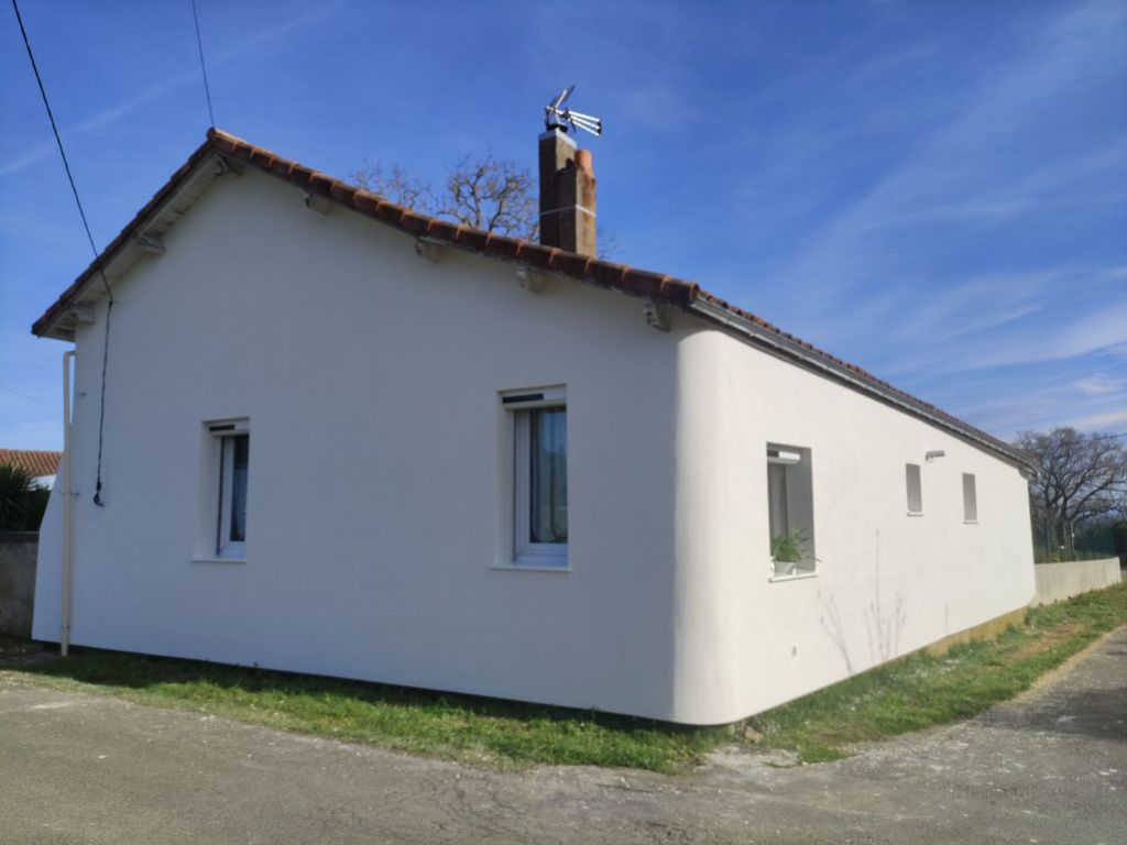 Barret Isolation - Isolation extérieure - isolant fibreux (laine de roche / fibre de bois) - Maison à Castelnau-Rivière Basse (65)